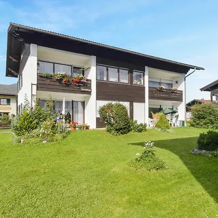 Ried Apartment *